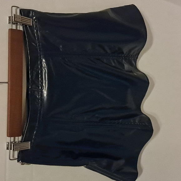 TCEC Women Blue Faux Leather Pleated Mini  Skort w/ Side Zipper  Vegan Shiny - Picture 1 of 9